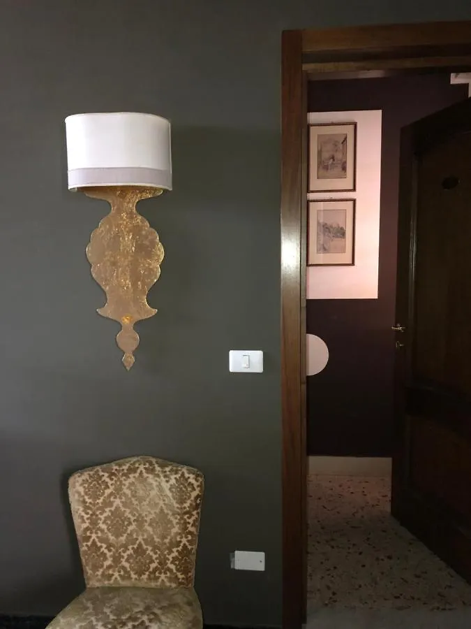 Vicosuite Neathon Noto 0*,  Italy
